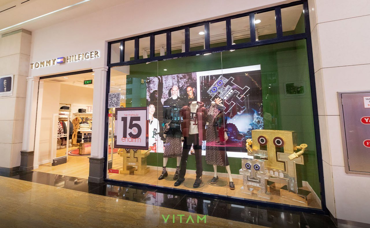 VITAM VISUALS — Tommy Hilfiger